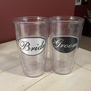 Bride and Groom Clear Tumbler Set